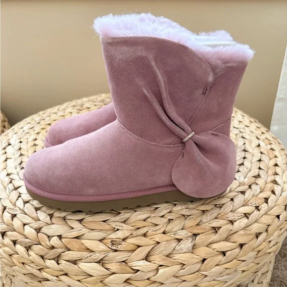 UGG Classic Mini Twist bow pink boots - Picture 3 of 6